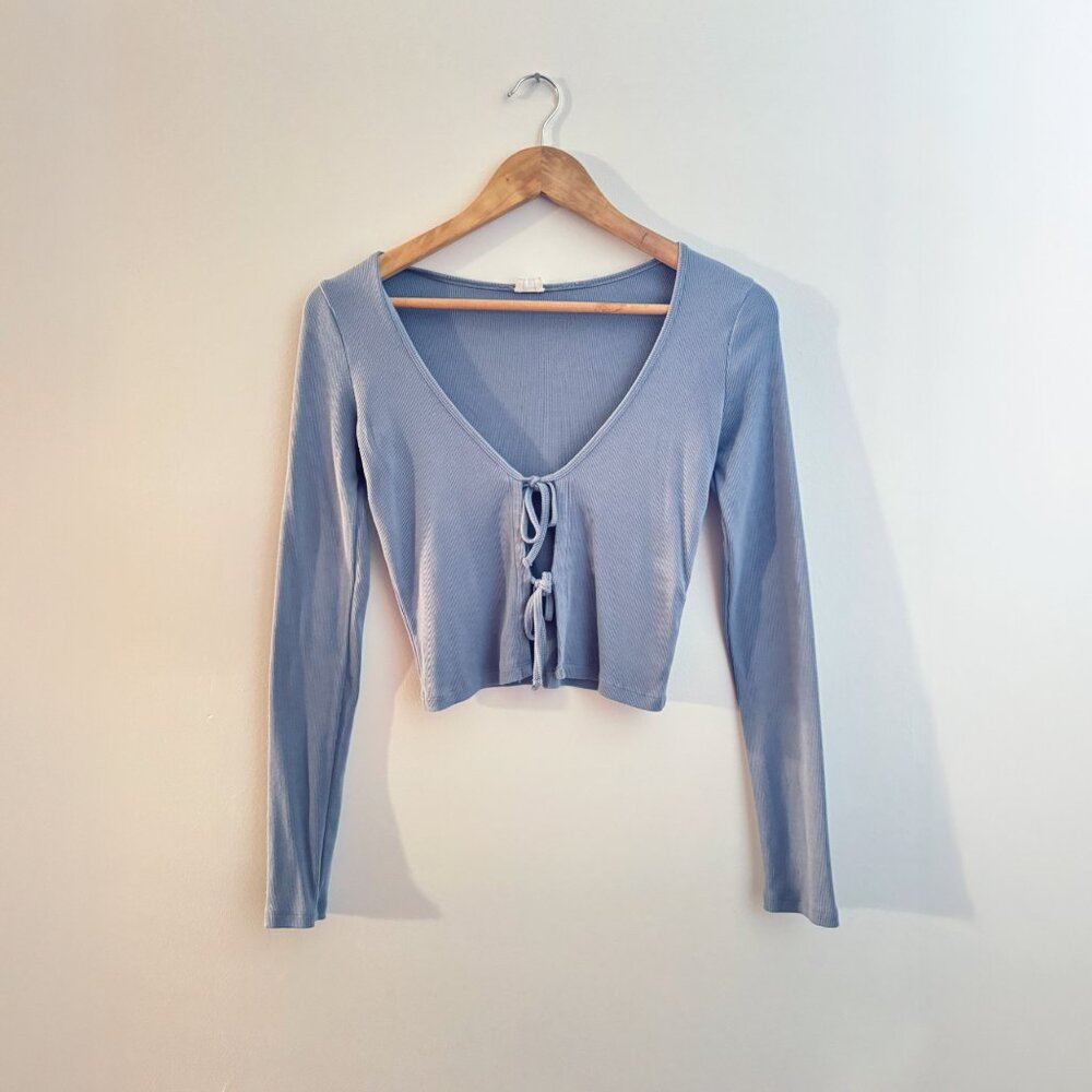 Wilfred Baby Blue Long Sleeve Fitted Blouse with Crew Neck and Ties at Front